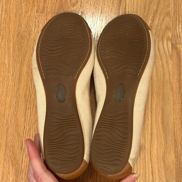 Softwalk Comfort Beige Flats - Picture 5 of 8
